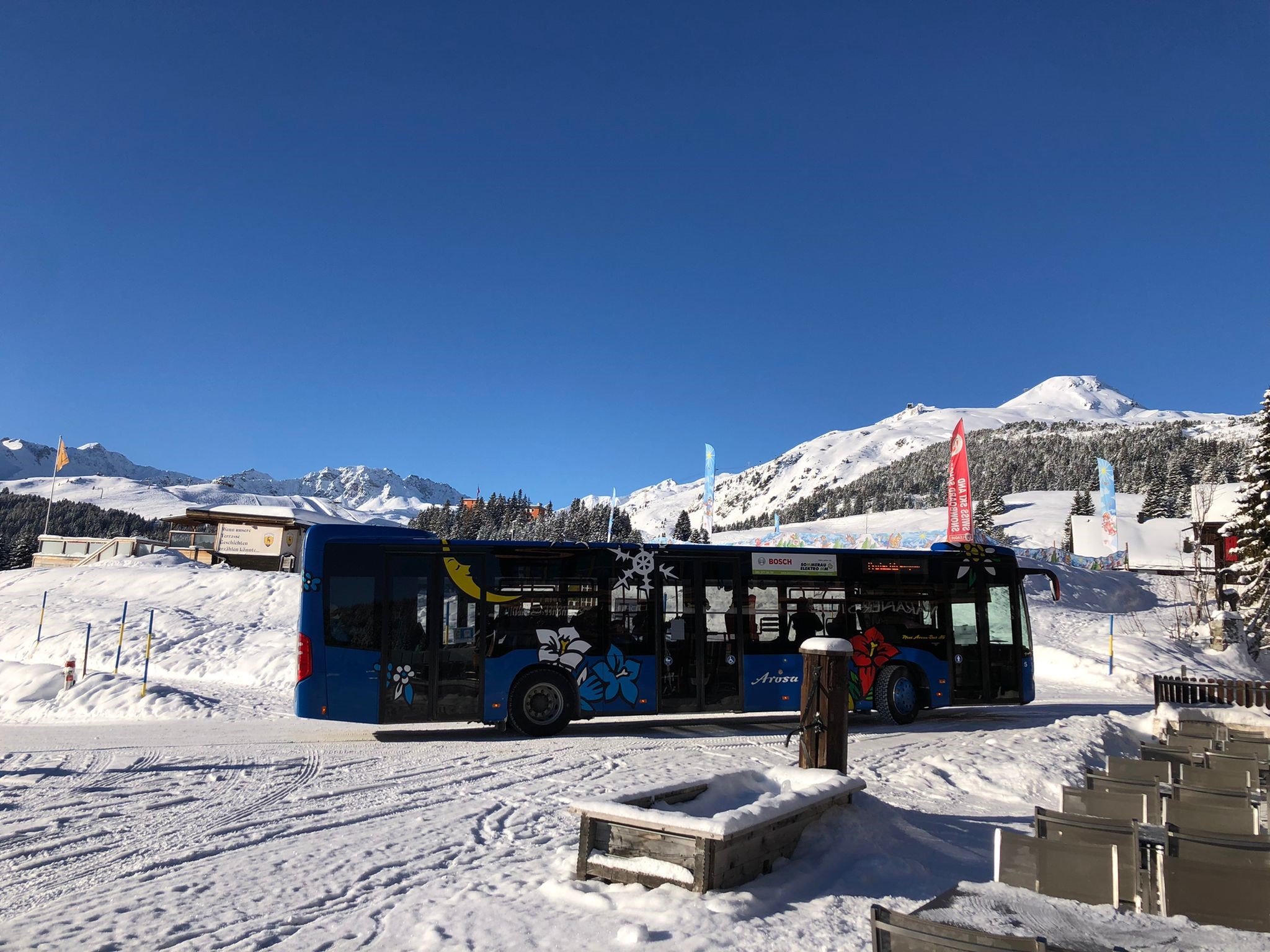 Bus im Schnee
